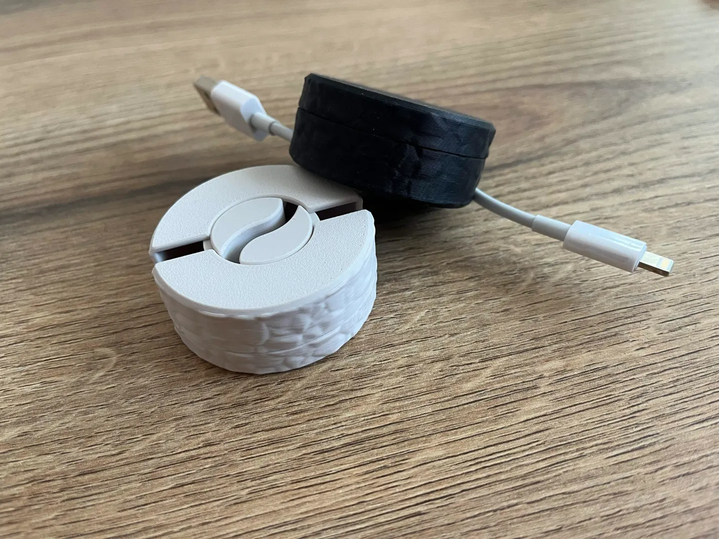 Organizador de cables de escritorio